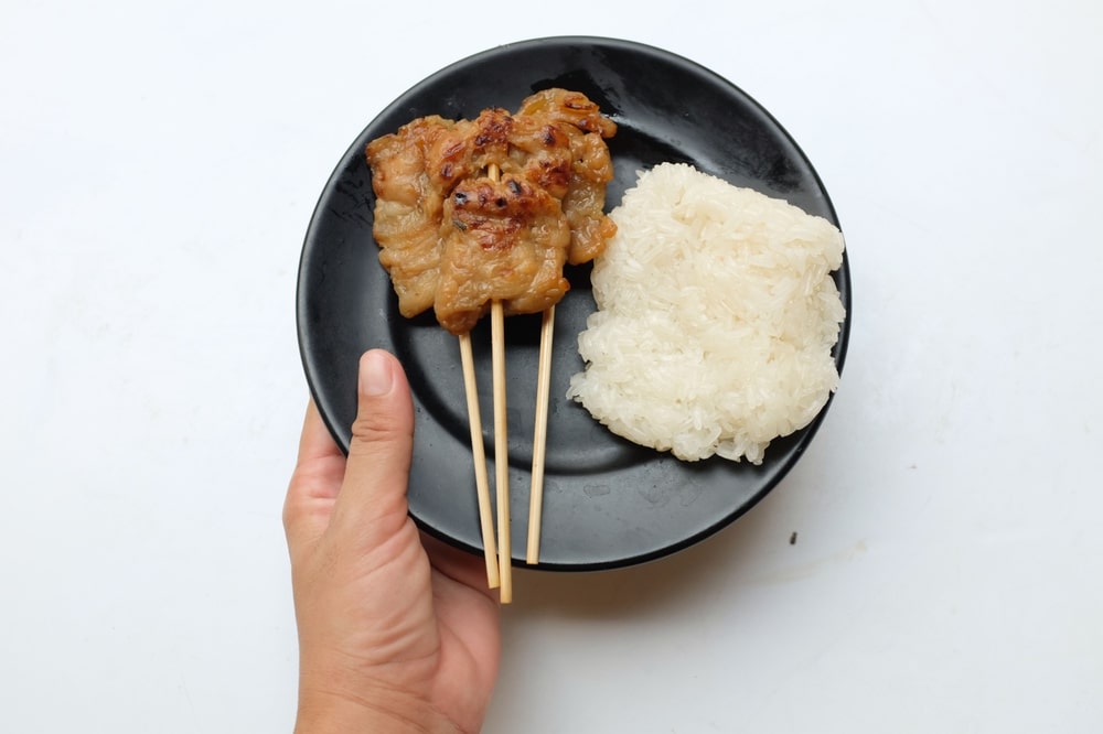 Spicy Korean pork skewers, one of our delicious 30-minute recipes to cook for dinner.