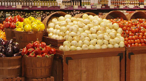 spring produce display at Stauffers of Kissel Hill store
