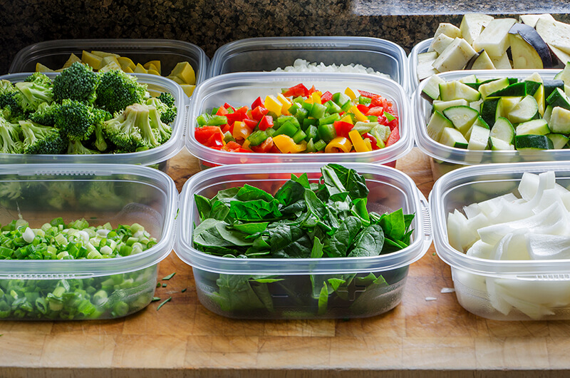 plastic containers with veggies