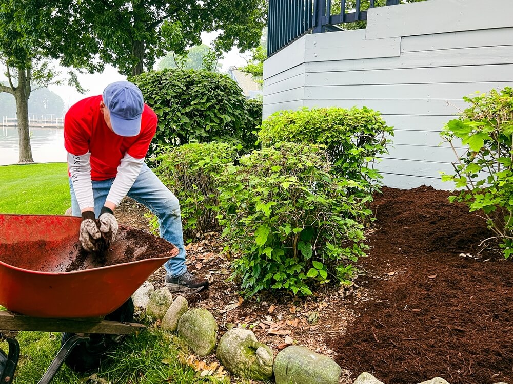 mulch installation services